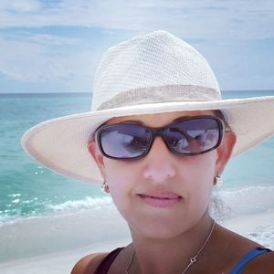 Meet your Posher, Victoria